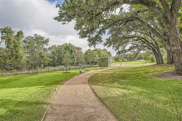 4802 S Congress Ave #321, Austin, TX 78745