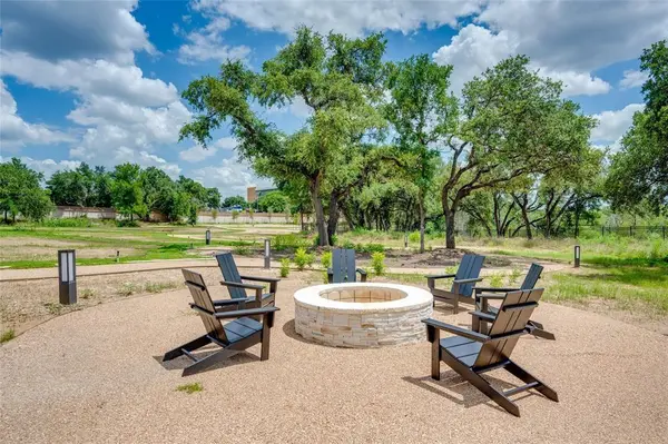 4802 S Congress Ave #321, Austin, TX 78745
