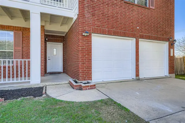 104 Mossy Rock CV, Hutto, TX 78634