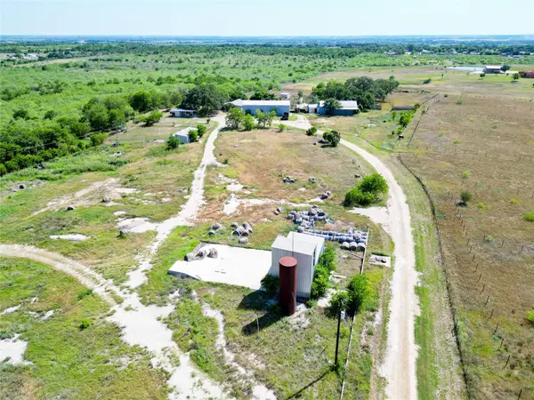 2143 Fm 1966, Maxwell, TX 78656