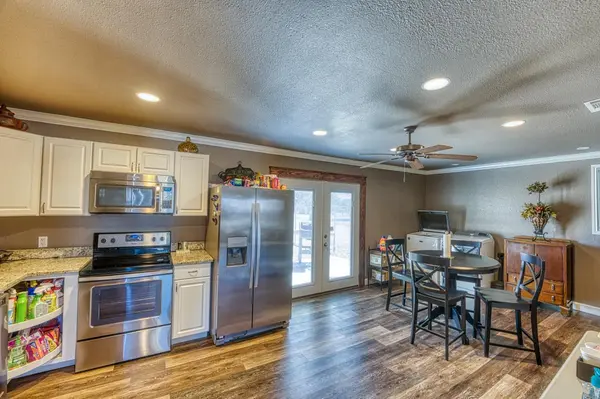 320 Southland DR, Burnet, TX 78611