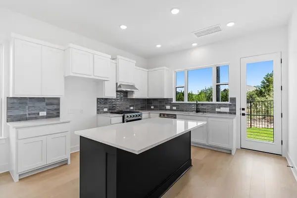 403 Austin Heights RD, Lakeway, TX 78738