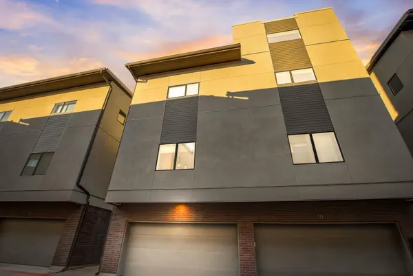 1702 S Lamar BLVD #11, Austin, TX 78704