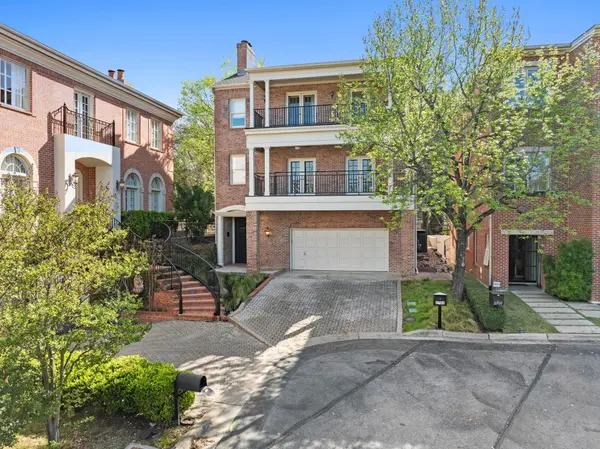2702 Hillview Green LN, Austin, TX 78703