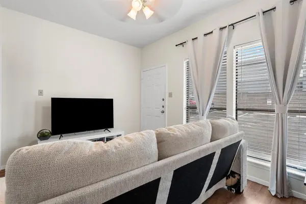 3000 Guadalupe ST #110, Austin, TX 78705