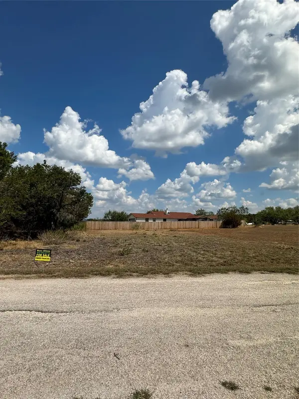 22006 Redbird DR, Lago Vista, TX 78645