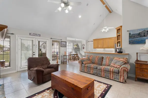 16351 Fm 1660, Taylor, TX 76574