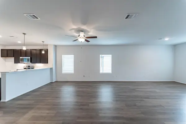 531 Yellowstone DR, Kyle, TX 78640