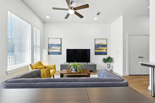 1900 Barton Springs RD #2003, Austin, TX 78704