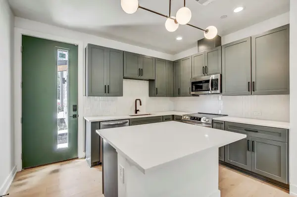 4127 E 12th ST #3, Austin, TX 78721