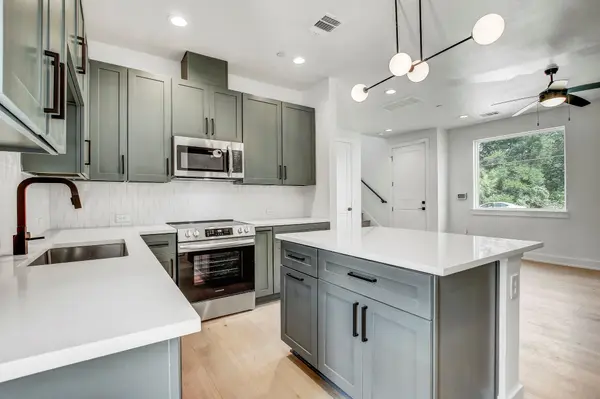 4127 E 12th ST #3, Austin, TX 78721