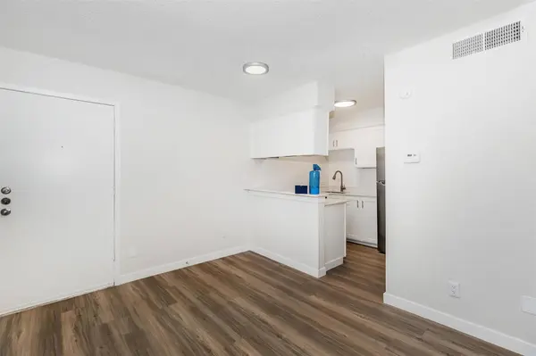 4415 Avenue B #203, Austin, TX 78751