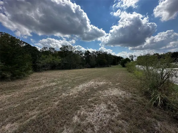1575 Old Colony Line RD, Dale, TX 78616