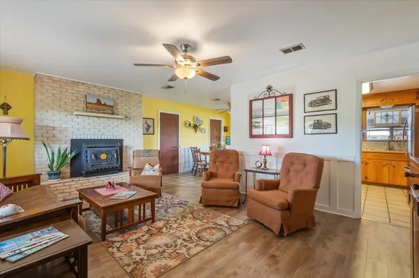 210 Lake LOOP, Tow, TX 78672