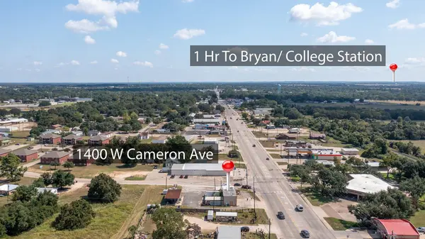 1400 W Cameron Ave, Rockdale, TX 76567