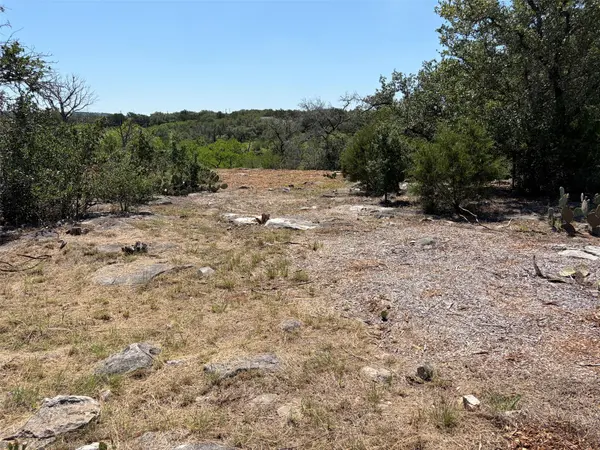 4207 Three Creek TRL, Spicewood, TX 78669