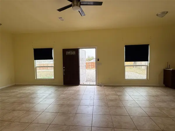 109 Cross Meadow CV, Hutto, TX 78634