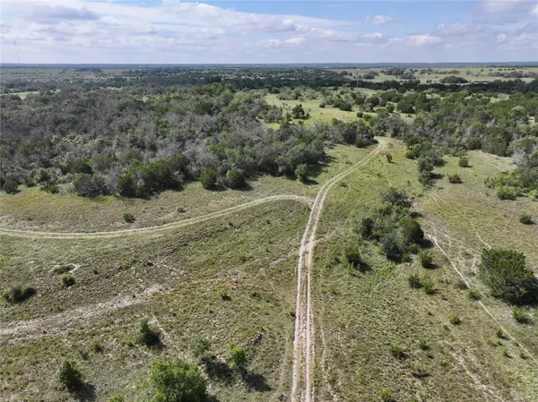 000 John Deere RD, Burnet, TX 78611