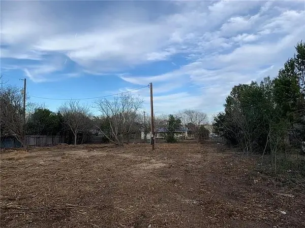 1600 S West DR, Leander, TX 78641