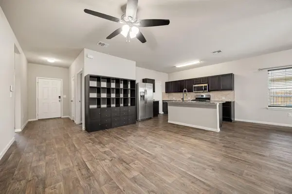 152 Cibolo Creek DR, Kyle, TX 78640