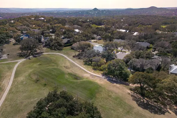 15 Palmer LN, Wimberley, TX 78676