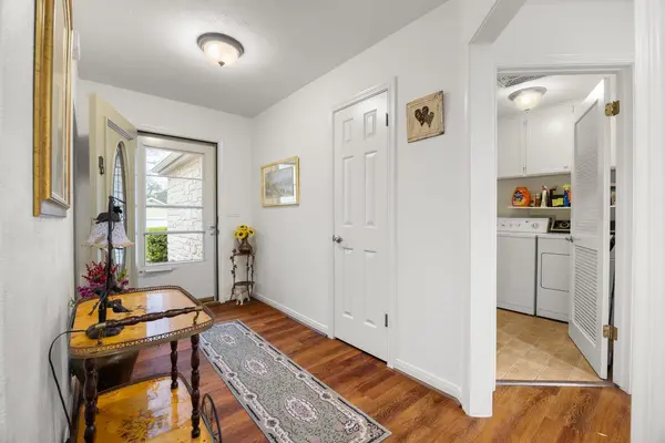 15 Palmer LN, Wimberley, TX 78676