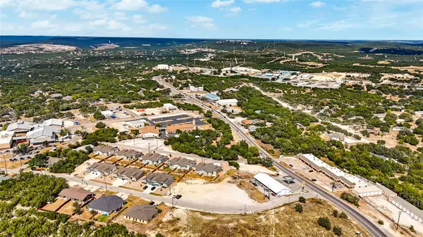 20100 TRAVIS DR, Lago Vista, TX 78645
