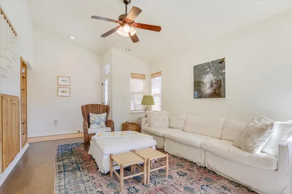 316 Mountain VW, Sunrise Beach, TX 78643