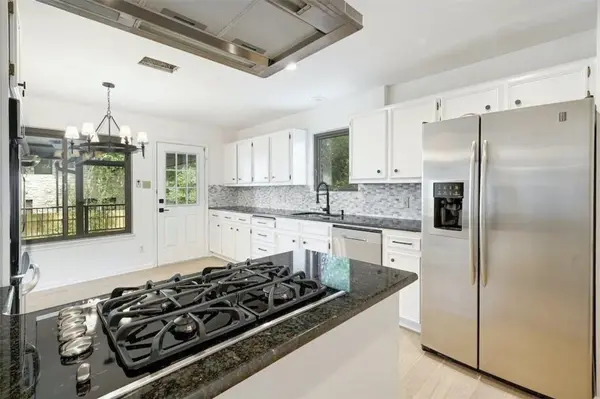 2115 Wychwood DR, Austin, TX 78746