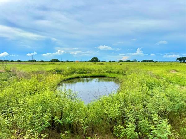 TBD Tract 105 Pin Tail LN, Rock Island, TX 78934