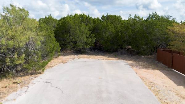 20701 Oak GLN, Lago Vista, TX 78645
