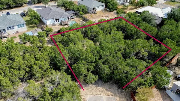 20701 Oak GLN, Lago Vista, TX 78645