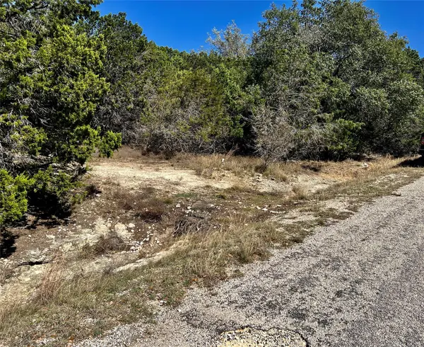 21300 HIGHLAND LAKE DR, Lago Vista, TX 78645