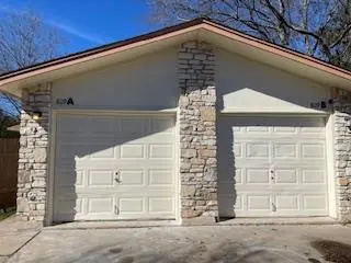 809 Plumpton DR, Austin, TX 78745