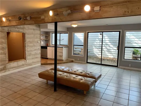 2400 Jarratt Ave #C, Austin, TX 78703