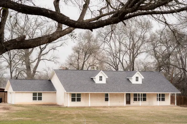 788 FM 2571, Smithville, TX 78957