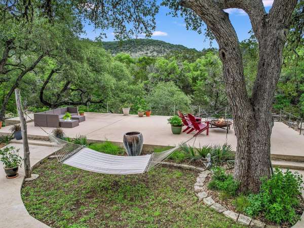 1500 Spoke Hollow RD, Wimberley, TX 78676