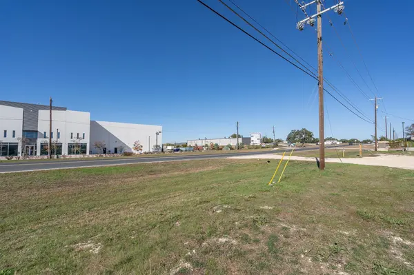 136 County Road 214, Liberty Hill, TX 78642