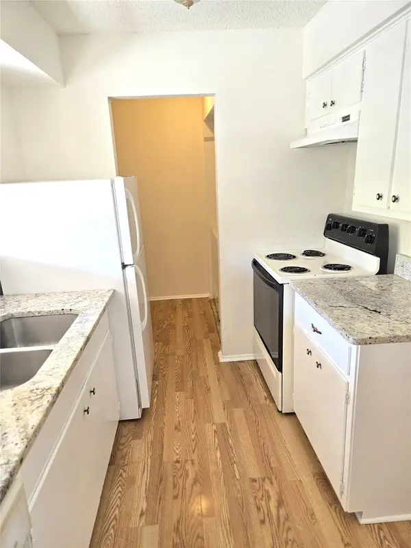 203 S Mitchell St ST #4, San Marcos, TX 78666