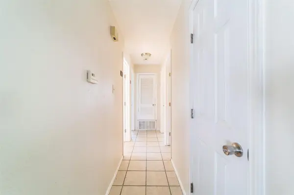 1738 Rutland DR #A, Austin, TX 78758