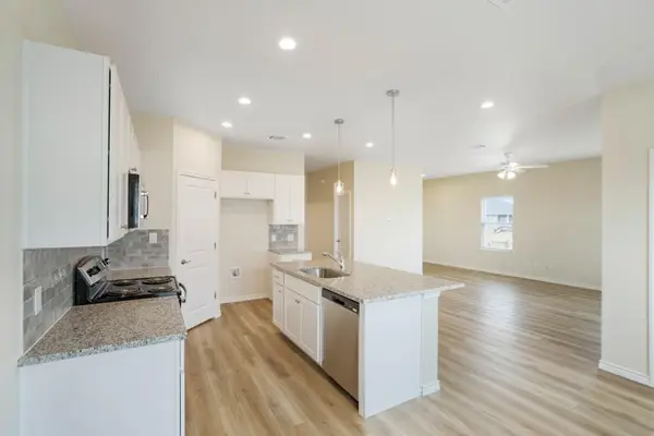 515 War Admiral DR #A & B, Jarrell, TX 76537