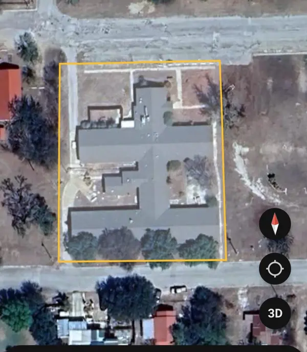 1405 W Storey ST, San Saba, TX 76877