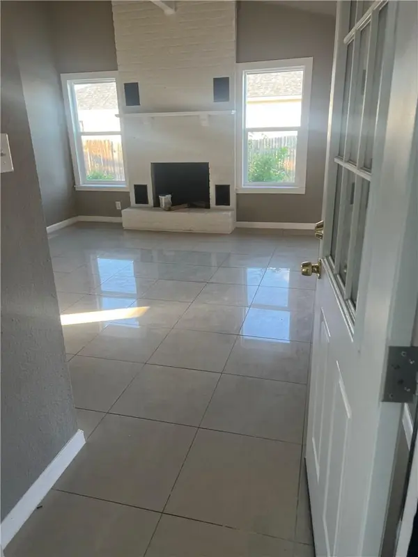 15504 Spring Hill LN, Pflugerville, TX 78660