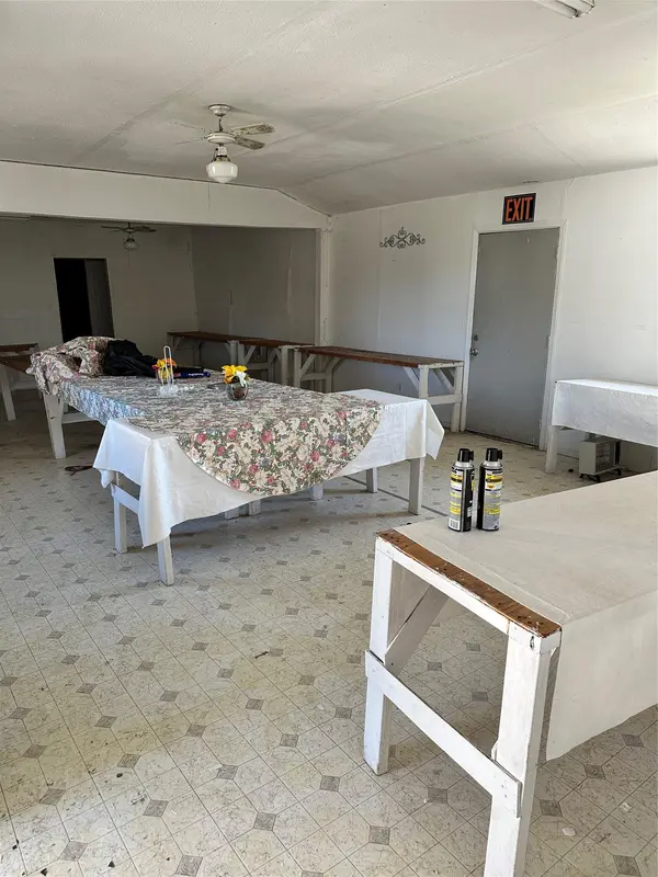 125 2nd Ave, Taylor, TX 76574