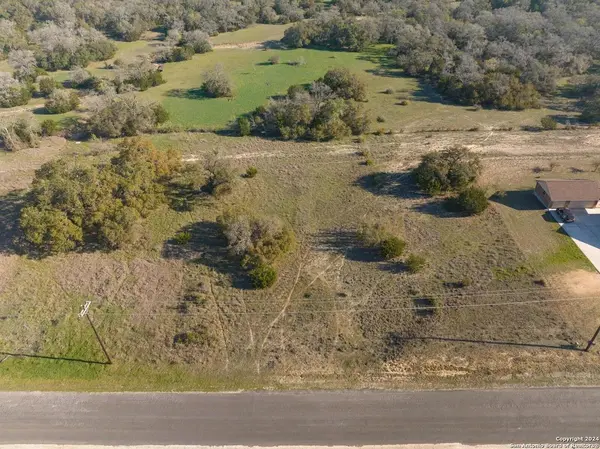 327 John Price, Blanco, TX 78606