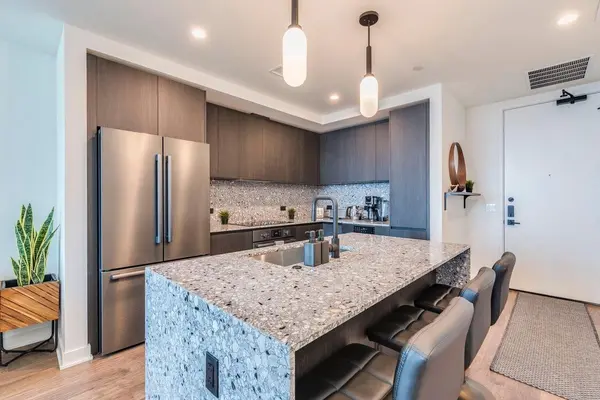 84 East Ave #1902, Austin, TX 78701