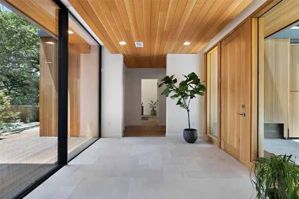 1319 Bonham TER, Austin, TX 78704