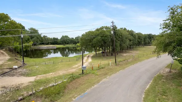 900 Old Lytton Springs RD, Lockhart, TX 78644