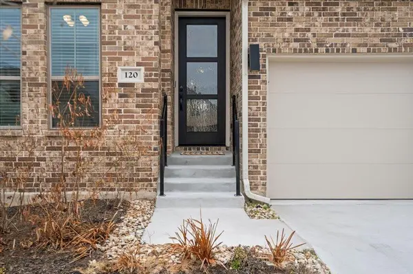 120 Plumbago LOOP, Bastrop, TX 78602