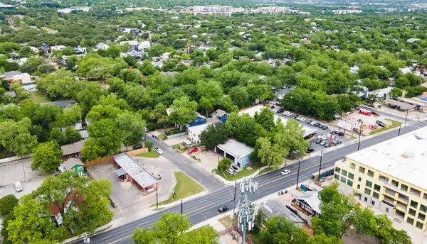 2216 S 1st ST, Austin, TX 78704